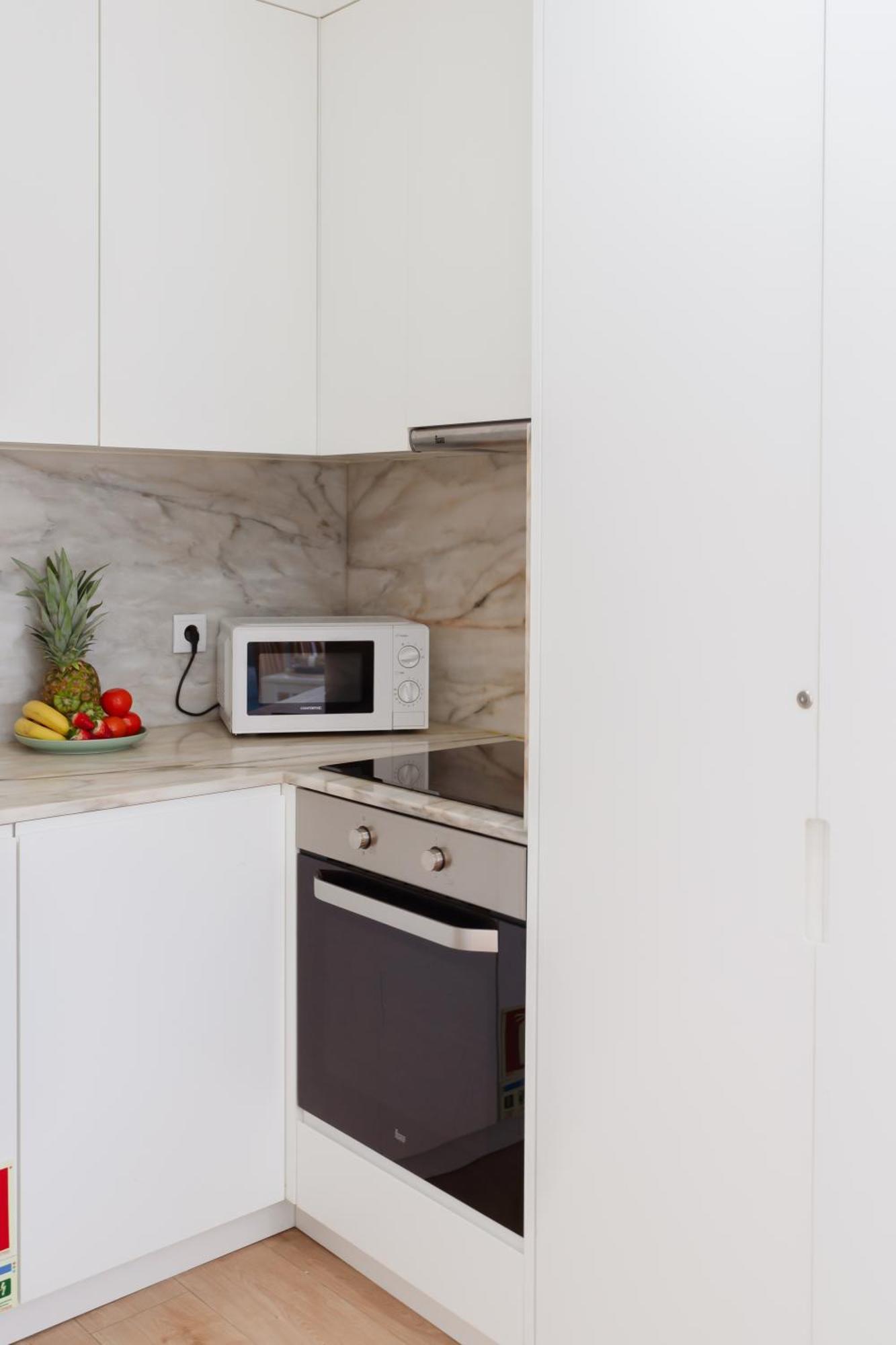 Апартаменты Host Wise - Flat W Free Private Parking - Bright & Cozy Порту Экстерьер фото